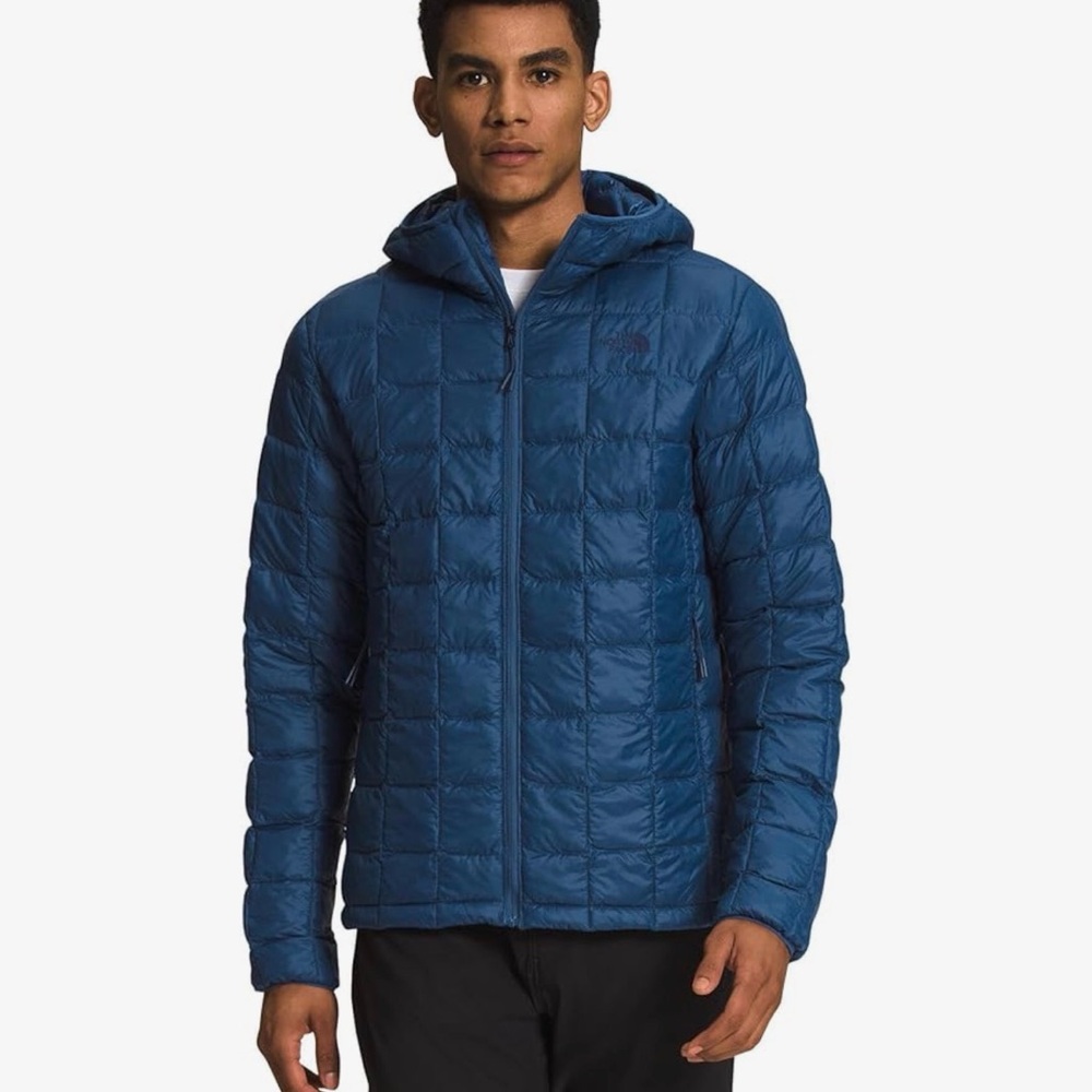 The North Face Men's Navy Puffer Jacket